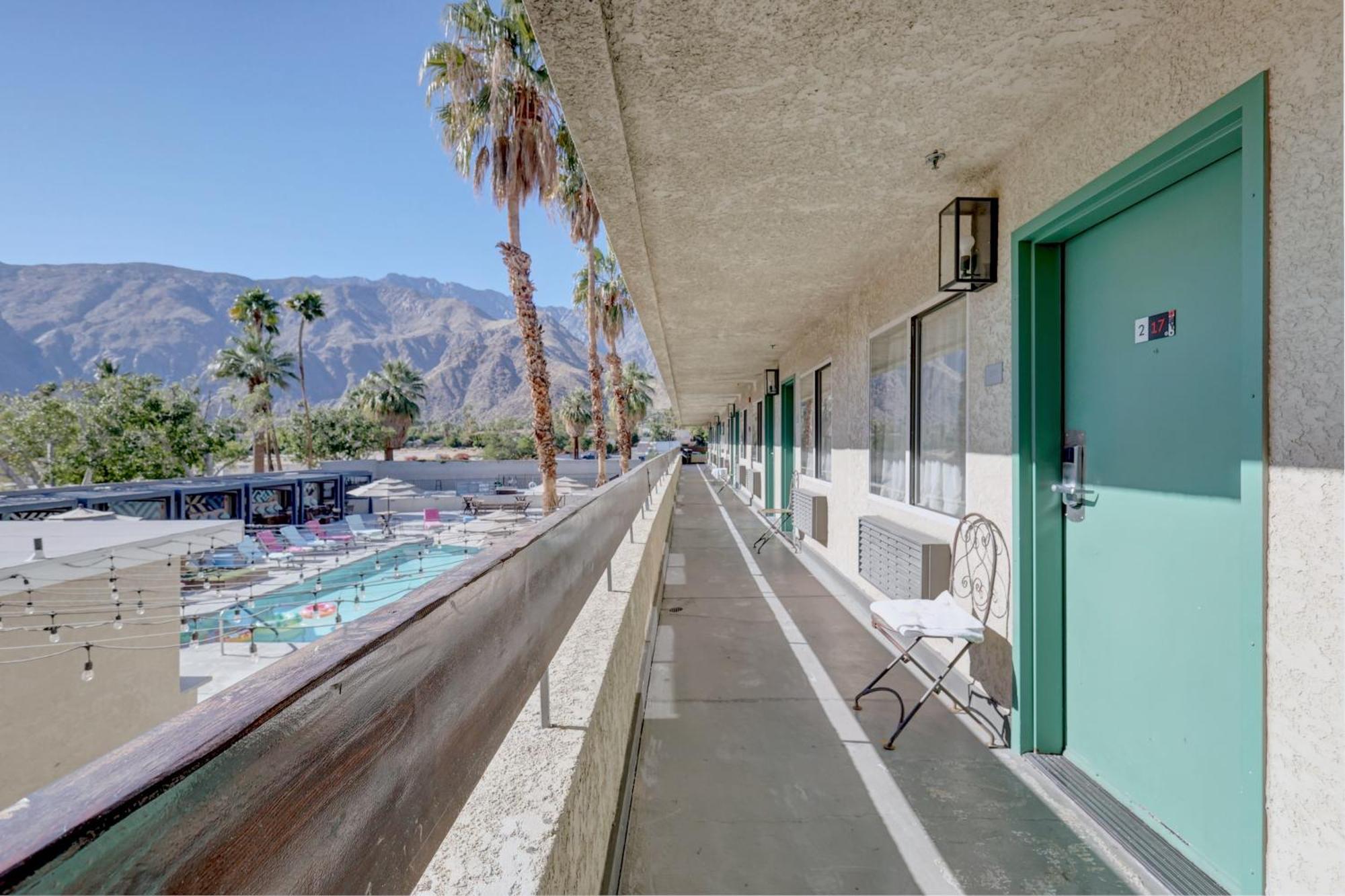 The Infusion Beach Club Palm Springs Buitenkant foto